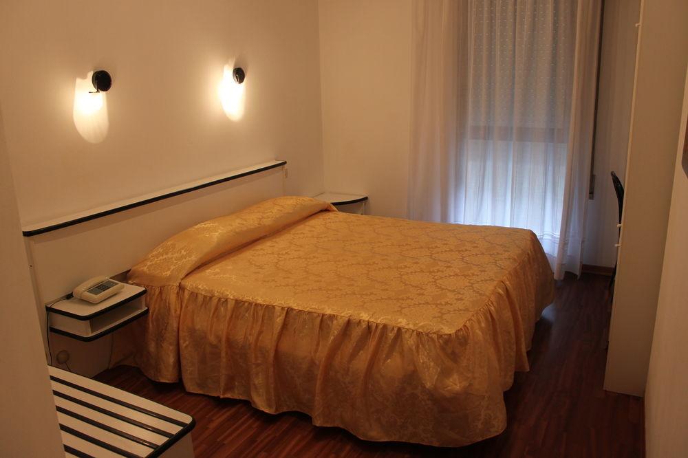 Le Colombelle Hotel Sant'Angelo  Bagian luar foto
