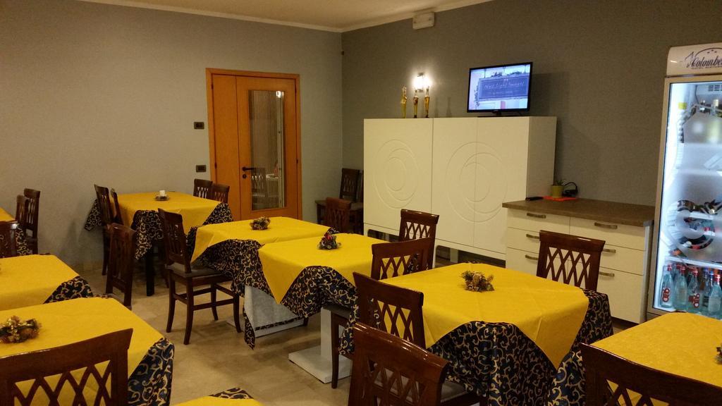 Le Colombelle Hotel Sant'Angelo  Bagian luar foto